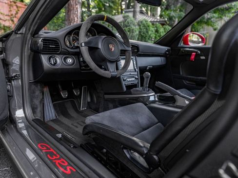 Used 2011 Porsche 911 GT3 RS RWD image 10