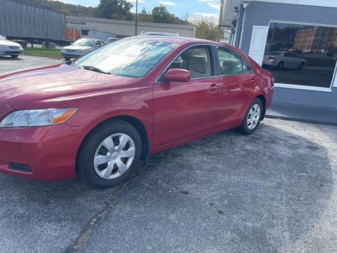 Used 2008 Toyota Camry XLE FWD image 3