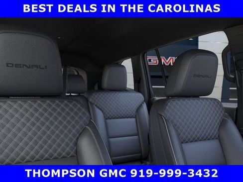 New 2025 GMC Acadia Denali image 27