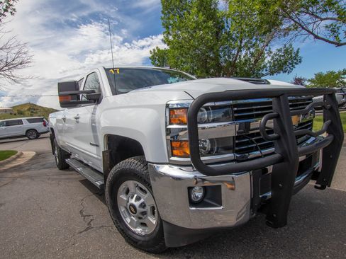 Used 2017 Chevrolet Silverado 2500 LT w/ LT Fleet Convenience Package AWD/4WD image 5