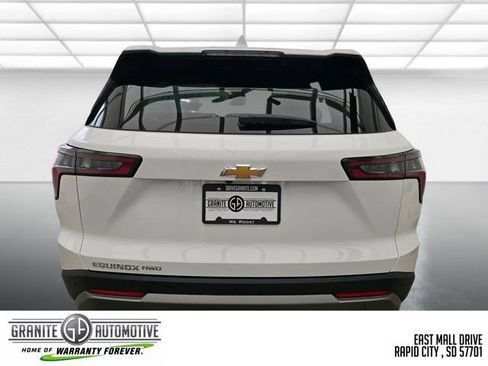 Used 2026 Chevrolet Equinox LT w/ Convenience Package II AWD/4WD image 5