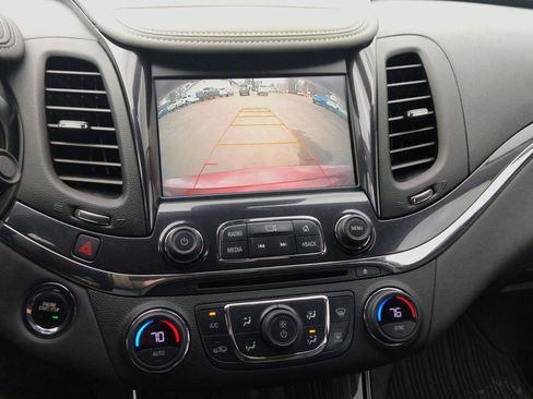 Used 2017 Chevrolet Impala LT w/ Leather Package image 21