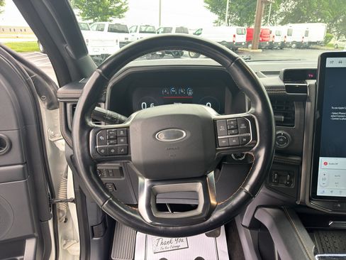 Used 2022 Ford Expedition Platinum AWD/4WD image 13