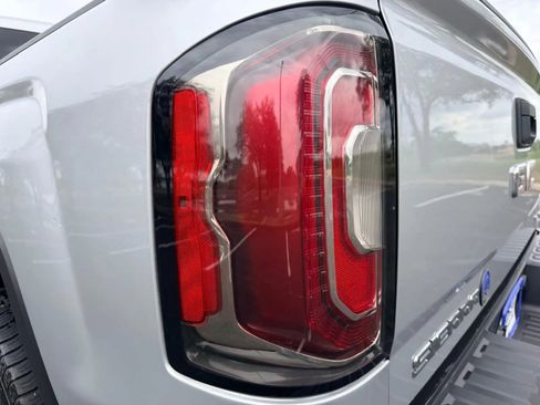 Used 2018 GMC Sierra 1500 SLT w/ Texas SLT Premium Package RWD image 15