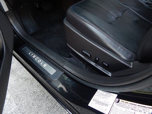 Used 2011 Lincoln MKZ w/ 102A Rapid Spec Order Code image 27