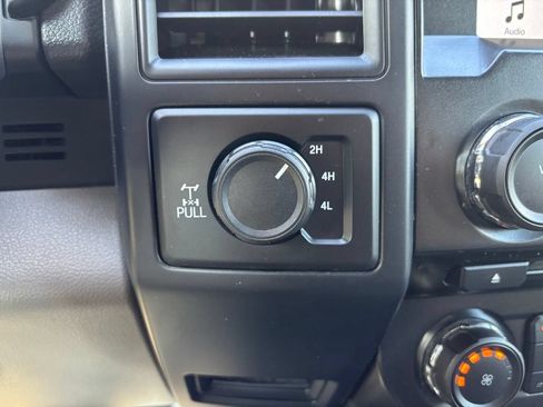 Used 2017 Ford F150 XL w/ Equipment Group 101A Mid AWD/4WD image 26