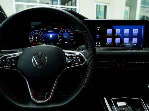 Used 2023 Volkswagen GTI Autobahn FWD image 29