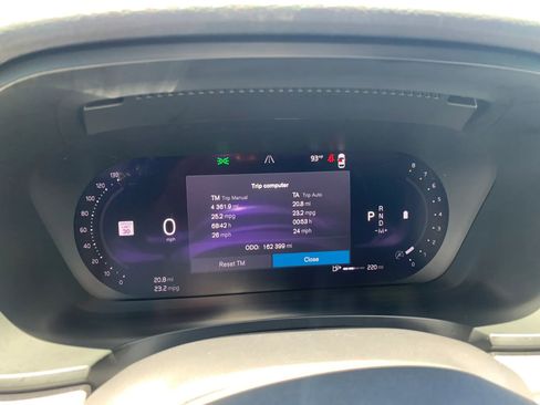Used 2023 Volvo S90 B6 Plus AWD/4WD image 30