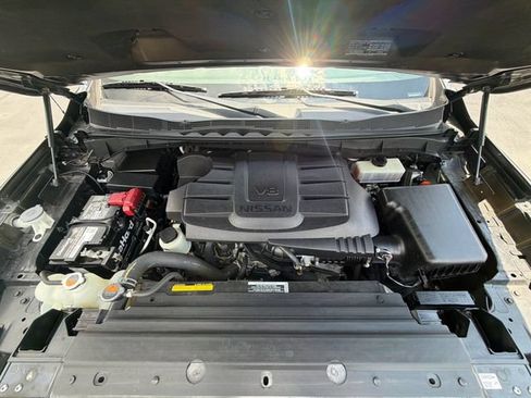 Used 2021 Nissan Titan SV w/ Accessory Utility Package AWD/4WD image 26