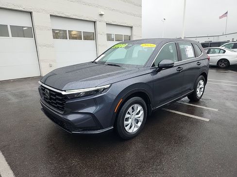 Used 2024 Honda CR-V LX image 2