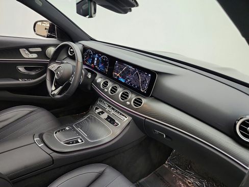 Certified 2022 Mercedes-Benz E 450 4MATIC Sedan image 19