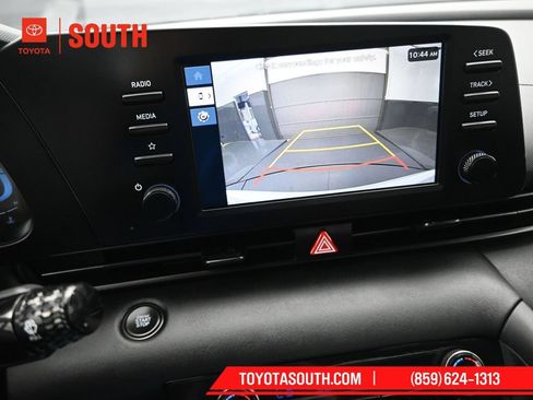 Used 2025 Hyundai Elantra Sport FWD image 14