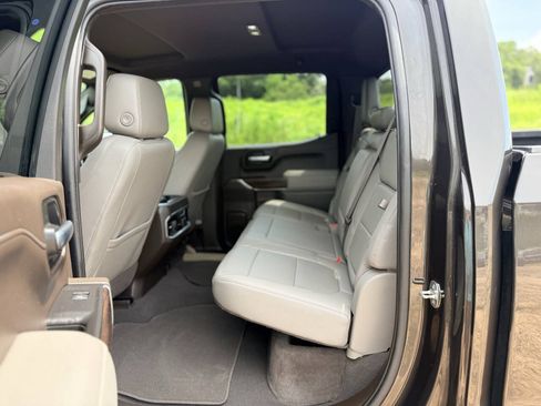 Used 2021 GMC Sierra 1500 SLT w/ SLT Premium Plus Package RWD image 13
