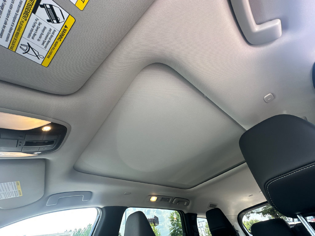New 2027 INFINITI QX60 Luxe w/ Family Package FWD image 30