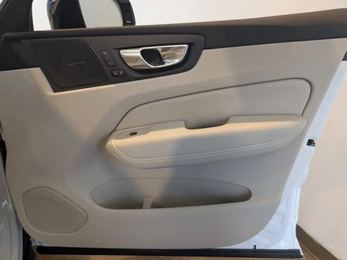 New 2026 Volvo XC60 T8 Ultra w/ Protection Package Premier image 30