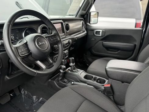 Used 2023 Jeep Wrangler Unlimited AWD/4WD image 10