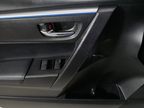 Used 2016 Toyota Corolla S FWD image 19