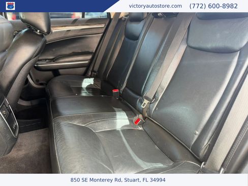 Used 2017 Chrysler 300 Limited AWD/4WD image 41
