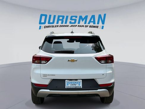 Used 2023 Chevrolet TrailBlazer LT w/ Convenience Package AWD/4WD image 3