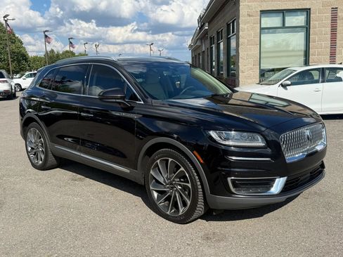 Used 2019 Lincoln Nautilus Reserve w/ Ultimate Package AWD/4WD image 3