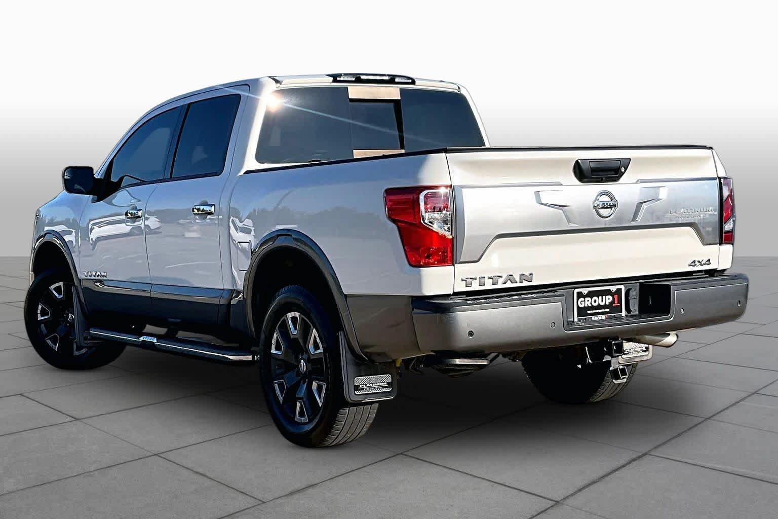 Used 2021 Nissan Titan Platinum Reserve w/ Moonroof Package AWD/4WD image 11