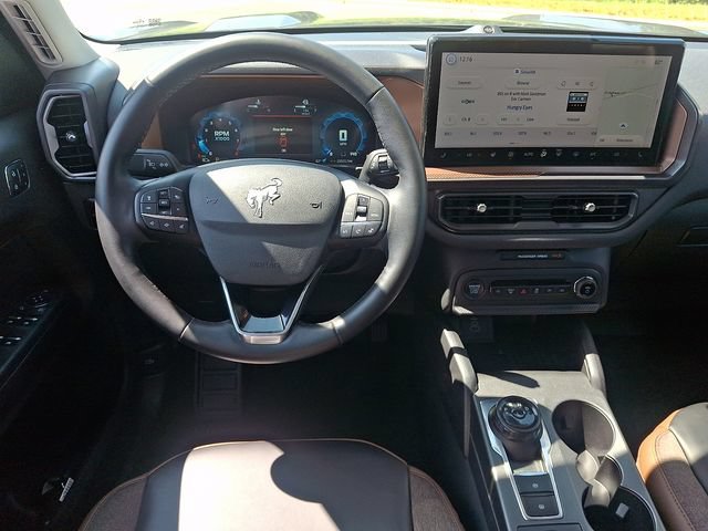 Used 2025 Ford Bronco Sport Outer Banks w/ Outer Banks Tech Package+ AWD/4WD image 11