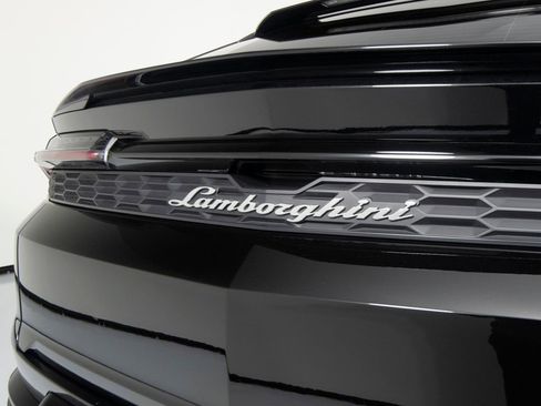 Used 2025 Lamborghini Urus S AWD/4WD image 43