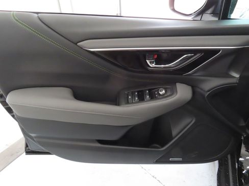 Certified 2025 Subaru Outback Onyx Edition image 12