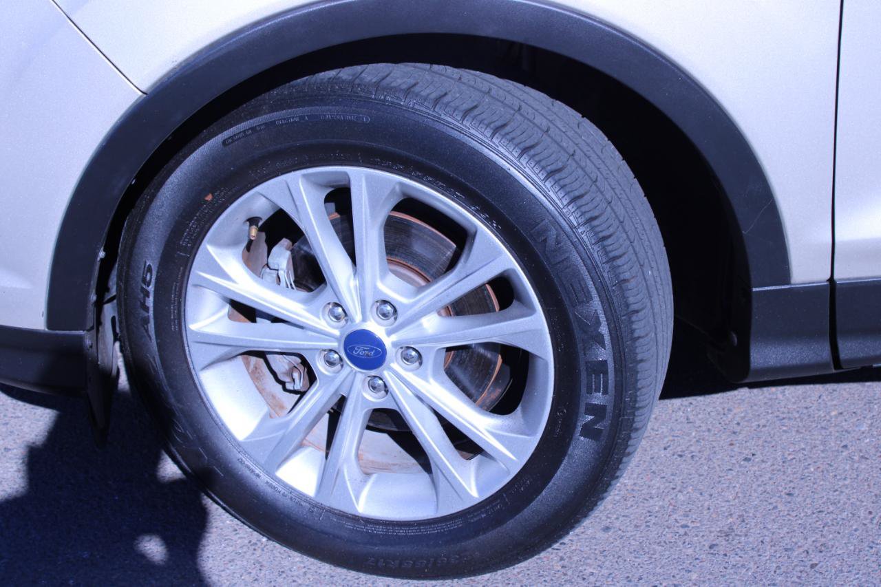 Used 2018 Ford Escape SE FWD image 15