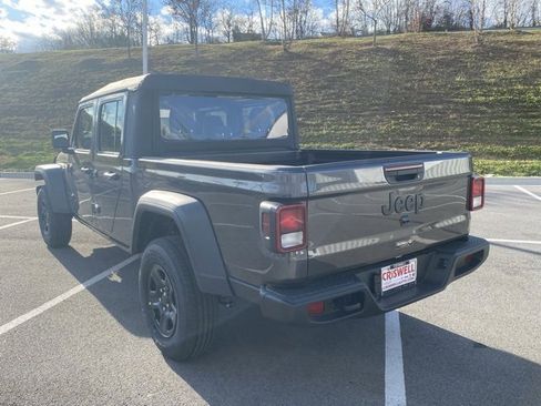New 2026 Jeep Gladiator Sport image 5