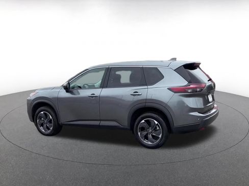 Used 2025 Nissan Rogue SV FWD image 10
