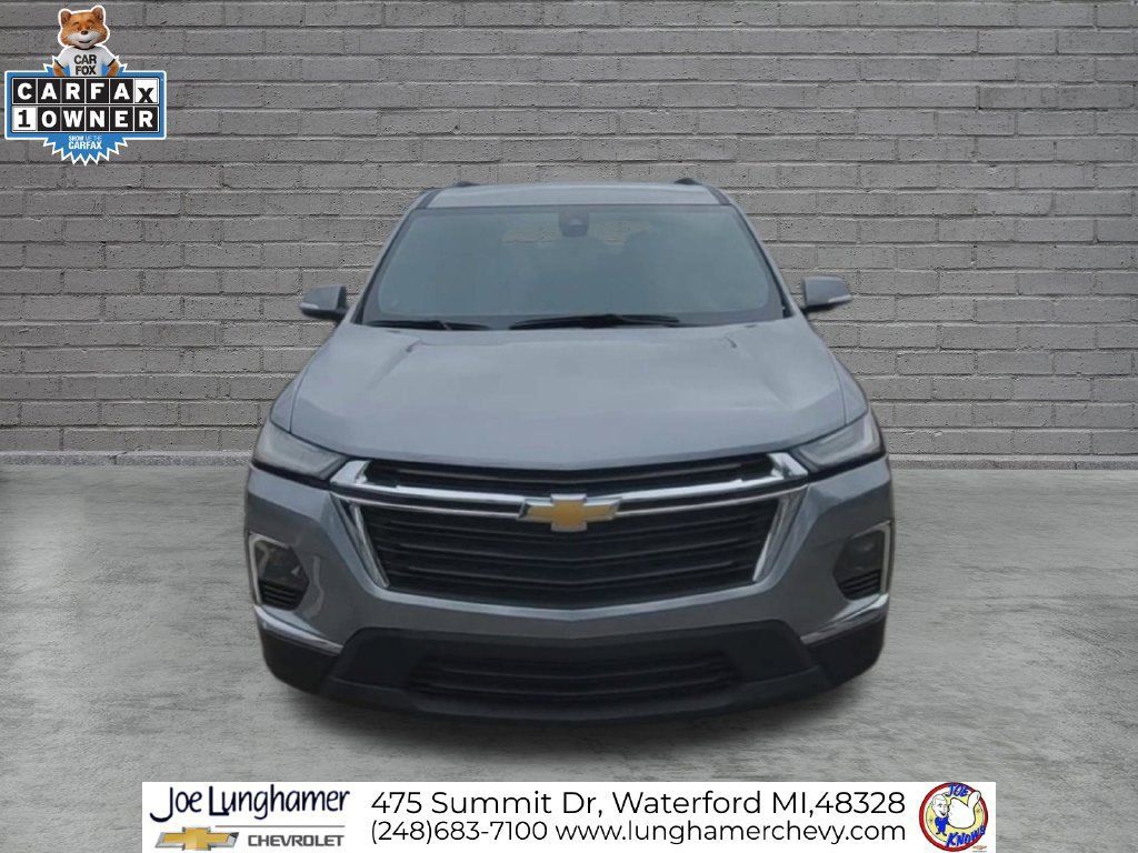 Used 2023 Chevrolet Traverse LT w/ LPO, Cargo Package AWD/4WD image 3