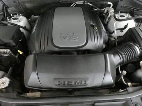 Used 2019 Dodge Durango Citadel w/ Technology Group AWD/4WD image 31