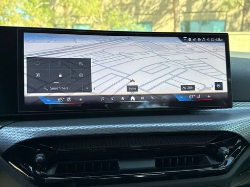 New 2026 BMW 330i Sedan w/ M Sport Package RWD image 24
