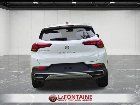 Used 2024 Buick Encore GX Preferred w/ Comfort Package FWD image 4