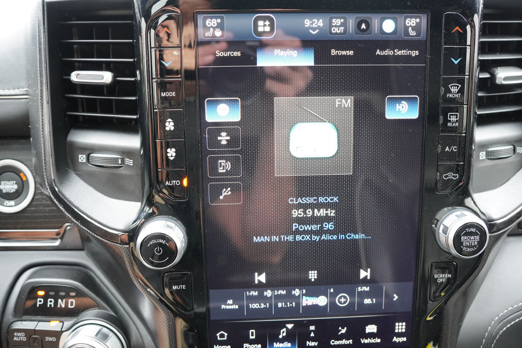 Used 2022 RAM 1500 Limited w/ Night Edition AWD/4WD image 30