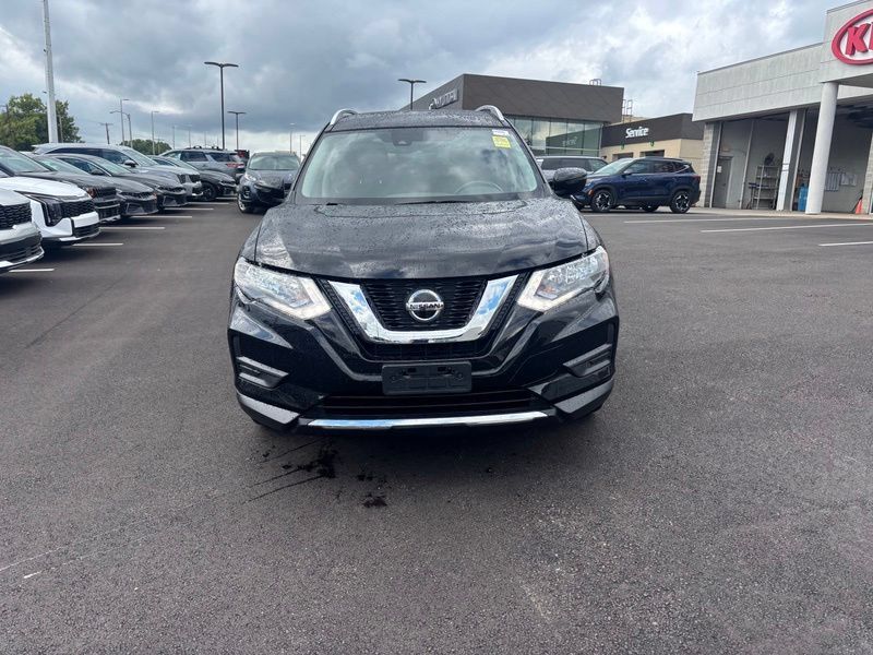 Used 2020 Nissan Rogue SV AWD/4WD image 2
