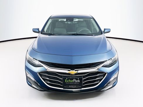 Used 2024 Chevrolet Malibu LT FWD image 2