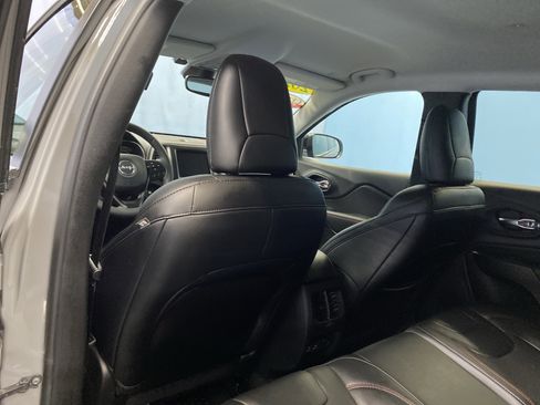 Used 2022 Jeep Cherokee Trailhawk image 33