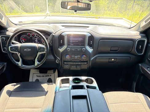 Used 2020 Chevrolet Silverado 1500 LT Trail Boss w/ Convenience Package AWD/4WD image 16