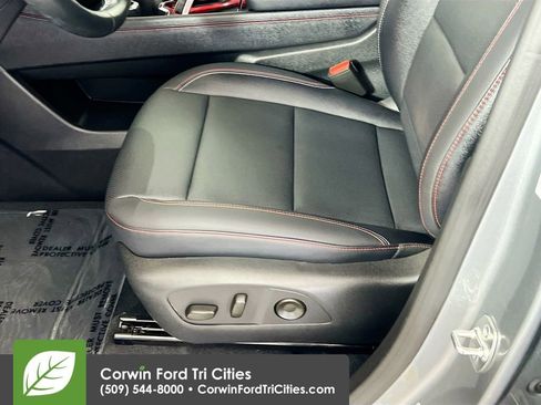 Used 2026 Chevrolet Traverse Z71 AWD/4WD image 24