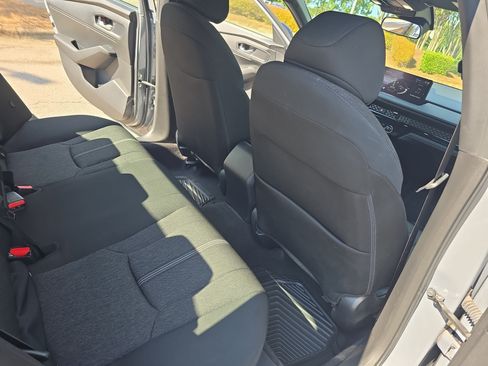 Used 2024 Honda Accord Sport image 11