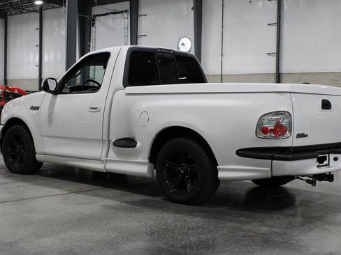 Used 2000 Ford F150 Lightning image 22