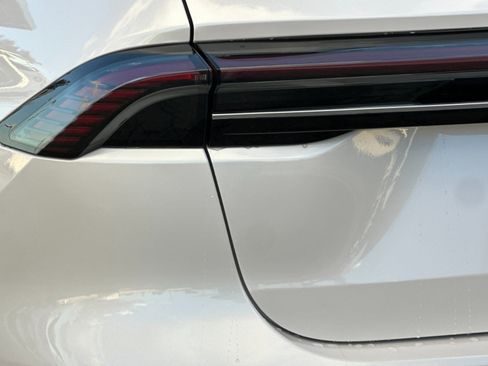 Certified 2025 Lincoln Nautilus Reserve w/ Jet Appearance Package image 28