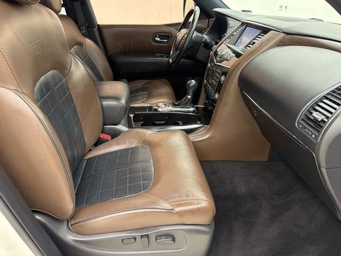 Used 2019 Nissan Armada Platinum w/ Captain's Chairs Package RWD image 27