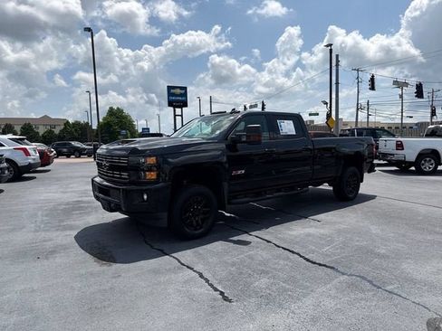 Used 2019 Chevrolet Silverado 2500 LTZ w/ Duramax Plus Package AWD/4WD image 7
