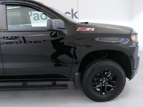 Used 2020 Chevrolet Silverado 1500 Custom Trail Boss w/ Custom Convenience Package image 11