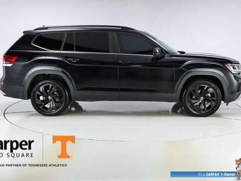 Used 2023 Volkswagen Atlas SE w/ Black Wheel Package FWD image 48