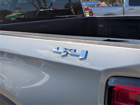 Used 2024 GMC Sierra 1500 Elevation image 16