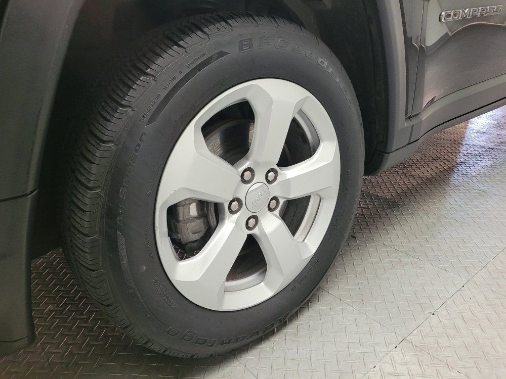 Used 2020 Jeep Compass Latitude w/ Safety & Security Group FWD image 31